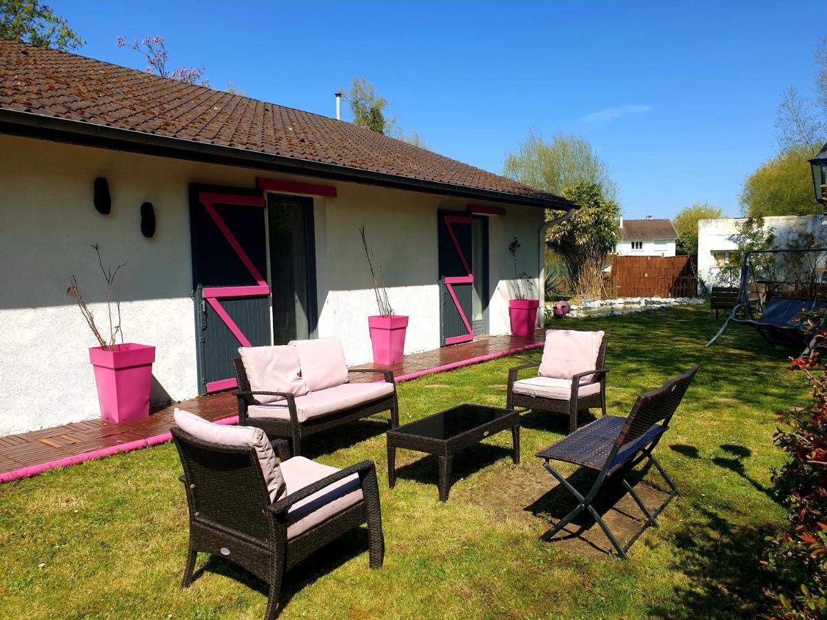 Les Garennes Bed & Breakfast Favières Exterior foto